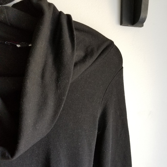 🧥 CANDY COUTURE BLACK COWL NECK TOP - Picture 2 of 6